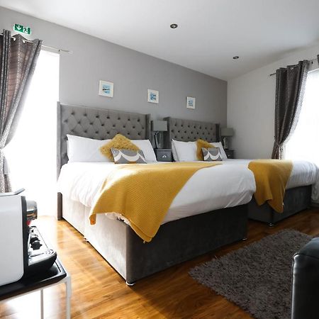 Mandalay Hotel Portrush Exterior photo